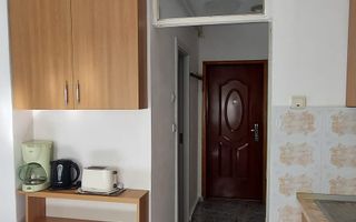 Parcul Trandafirilor, garsoniera in bloc de apartamente, loc parcare - Poză 9
