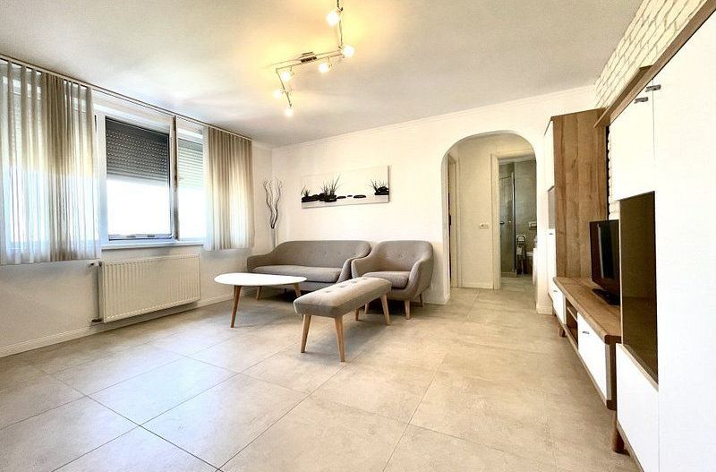 Apartament în Piața Victoriei, de închiriat, 2 camere - Poză 4