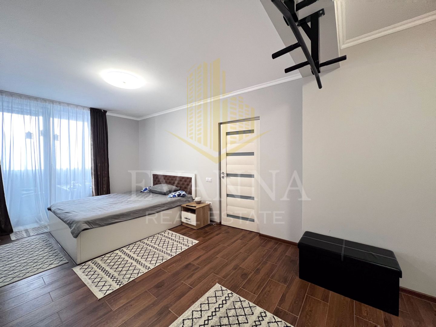 De vanzare 3 camere , etaj 1 - Tautii Magheraus. - Poză 9