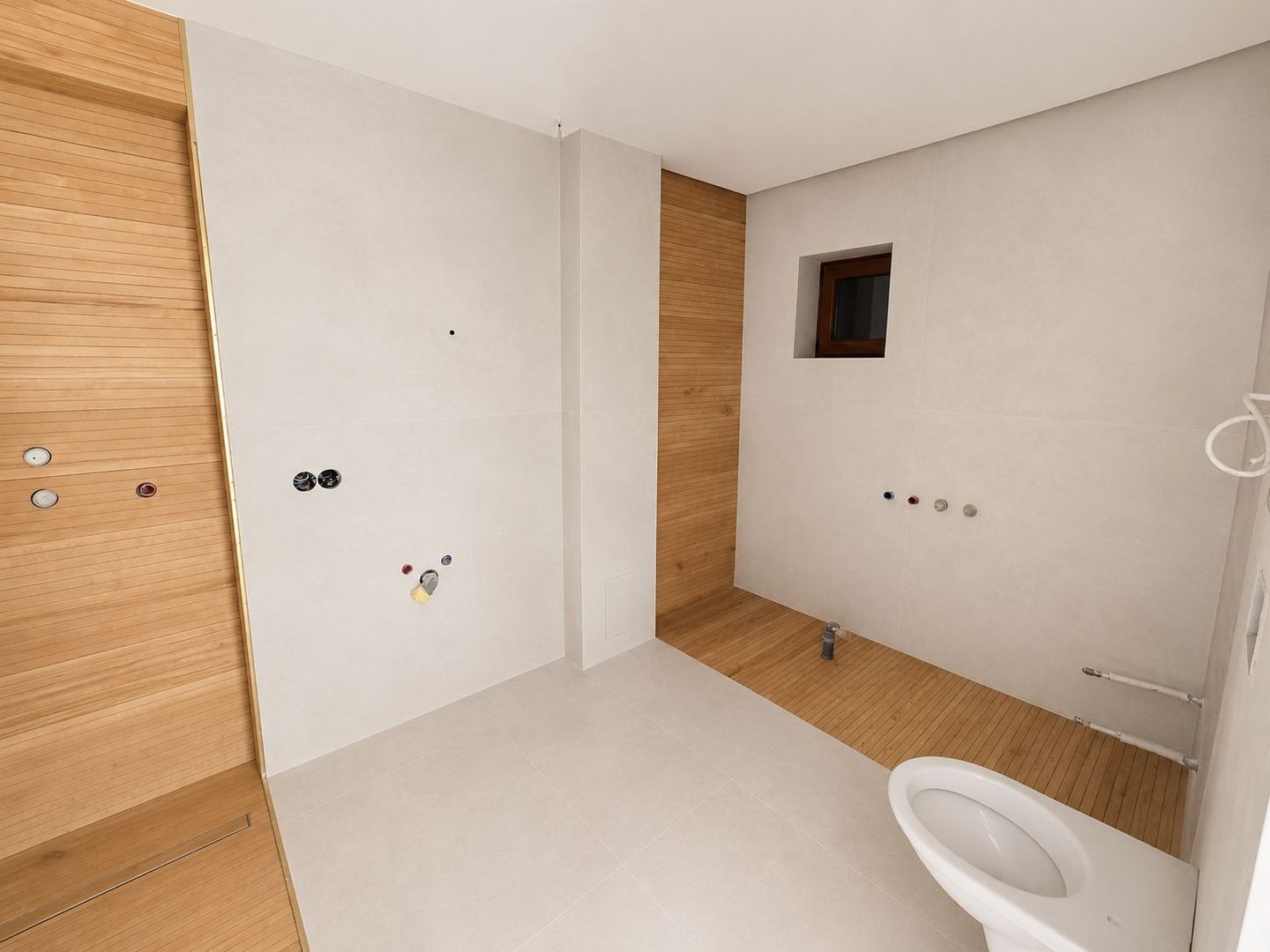 # Apartament renovat integral, Satu Mare zonă centrală, etaj 3/4 - Poză 11