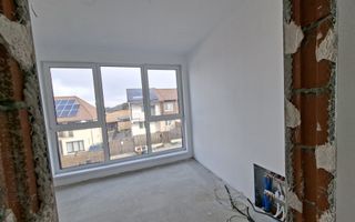 Casa moderna 4 camere 2 bai 3 locuri parcare si pivnita in Cisnadie - Poză 9