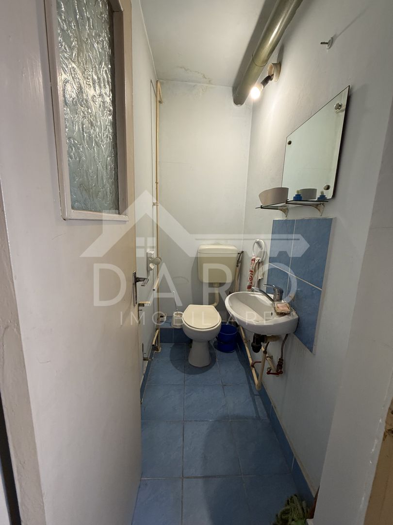 vând apartament 3 camere s - Poză 3