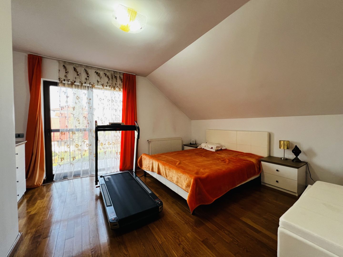 Casa individuala cu teren 825 mp - Ghiroda - Poză 8