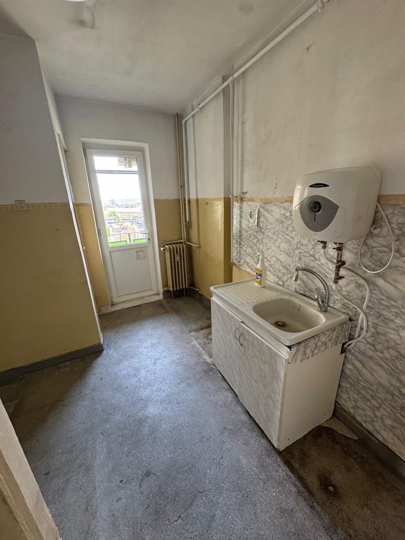 vand apartament 3 camere, zona Splai Mihai Viteazul , etaj superior - Poză 5