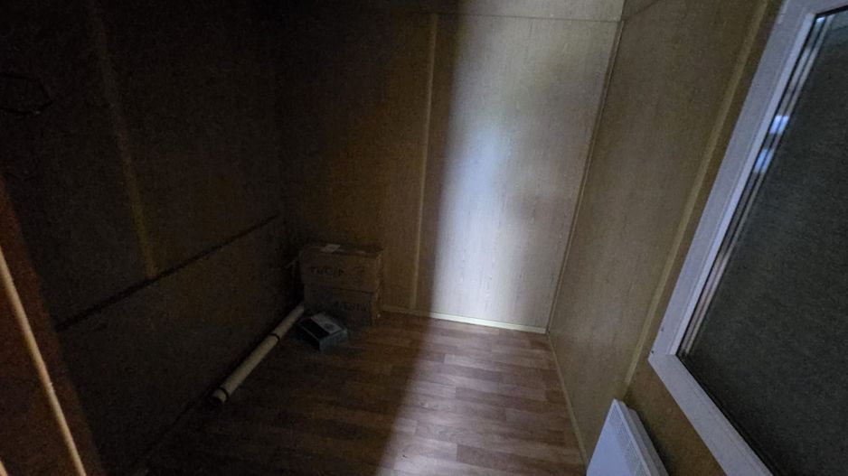 Spatiu Comercial 620 mp.parcare,birou,vestiar,baie - Poză 6