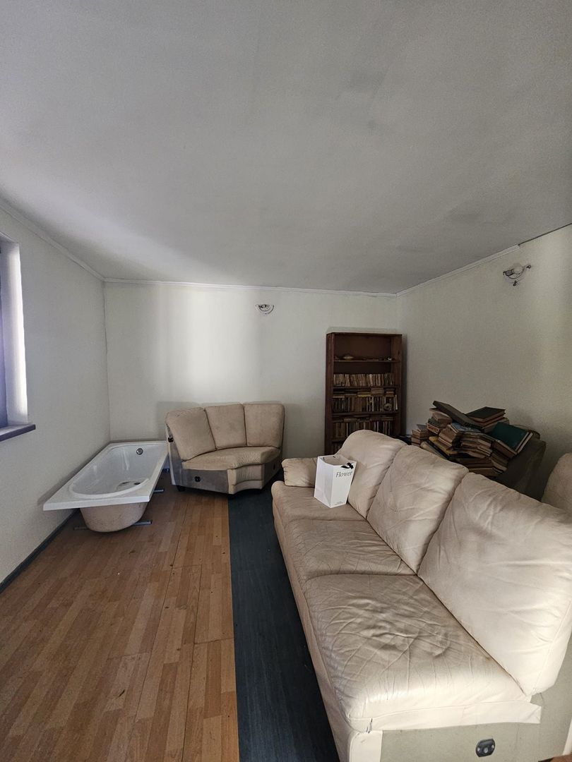 Casa Oncea cu teren 800 mp - Poză 4