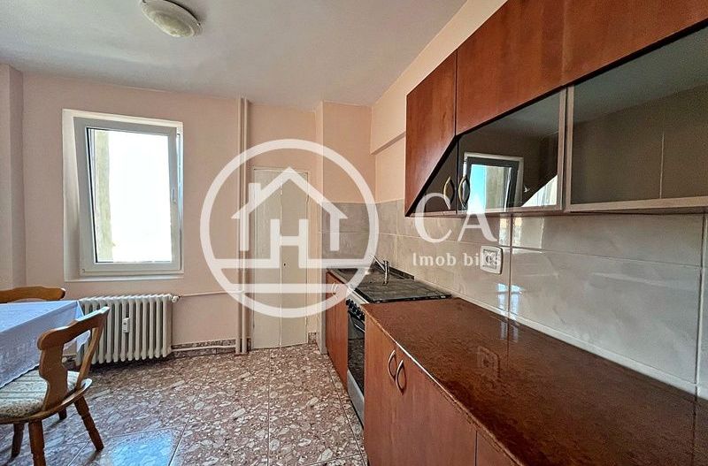 Apartament de vânzare cu 4 camere în zona centrală, Oradea - Poză 6
