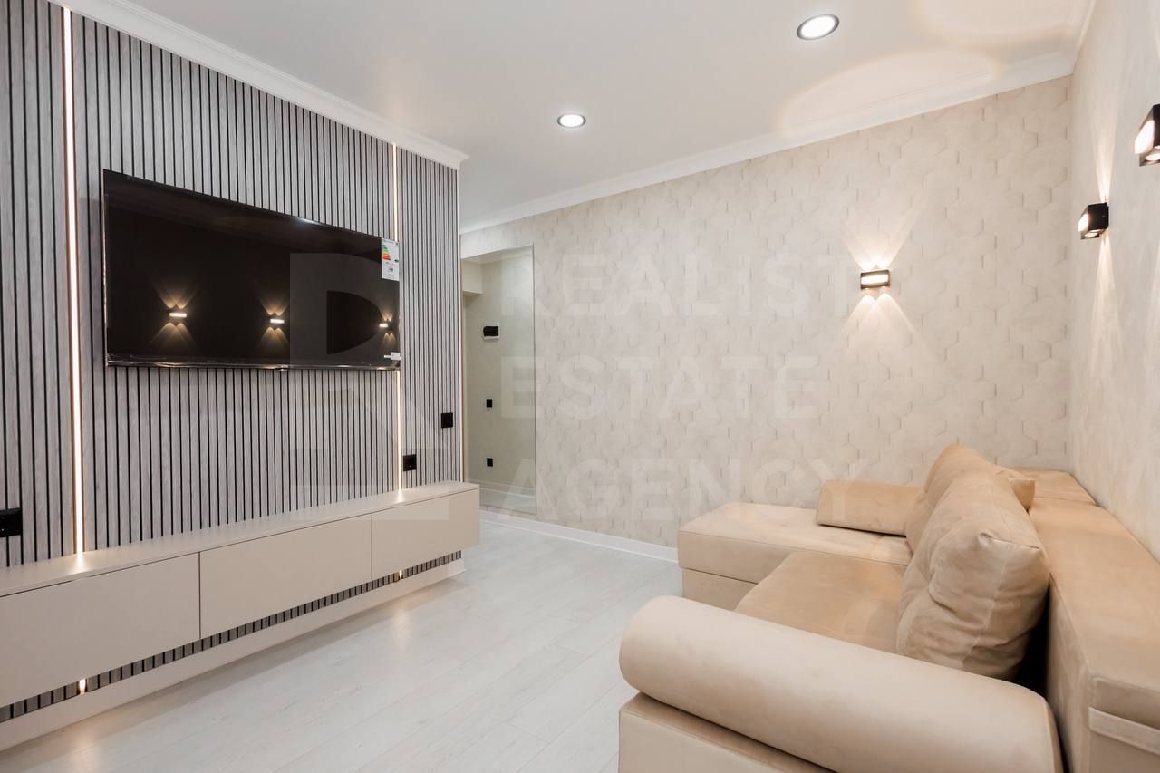Vânzare, apartament, 2 dormitoare, str. Ion Pelivan, Buiucani - Poză 1