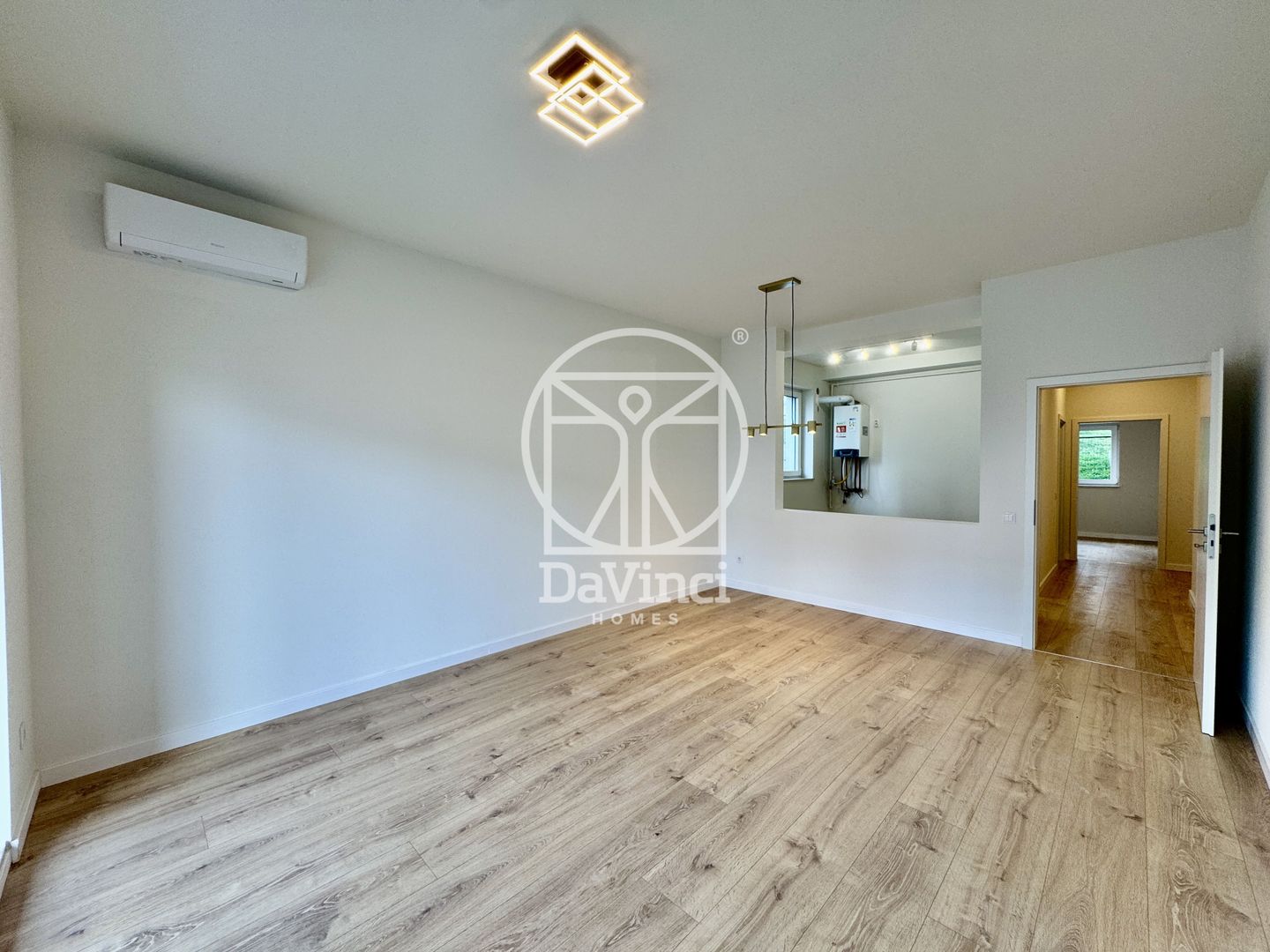 Apartament 2 camere, intabulat, finisat la cheie (RV-37D-Mo-ap.1) - Poză 2