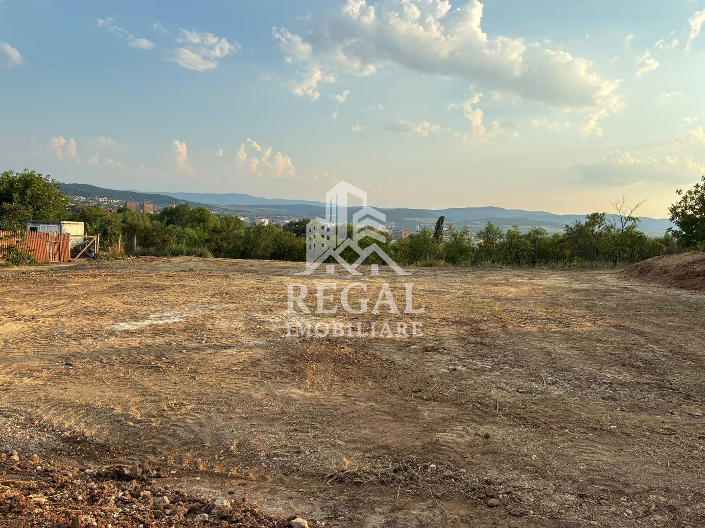 Teren intravilan de vânzare – Strada Lătureni | 0% comision cumpărător - Poză 1