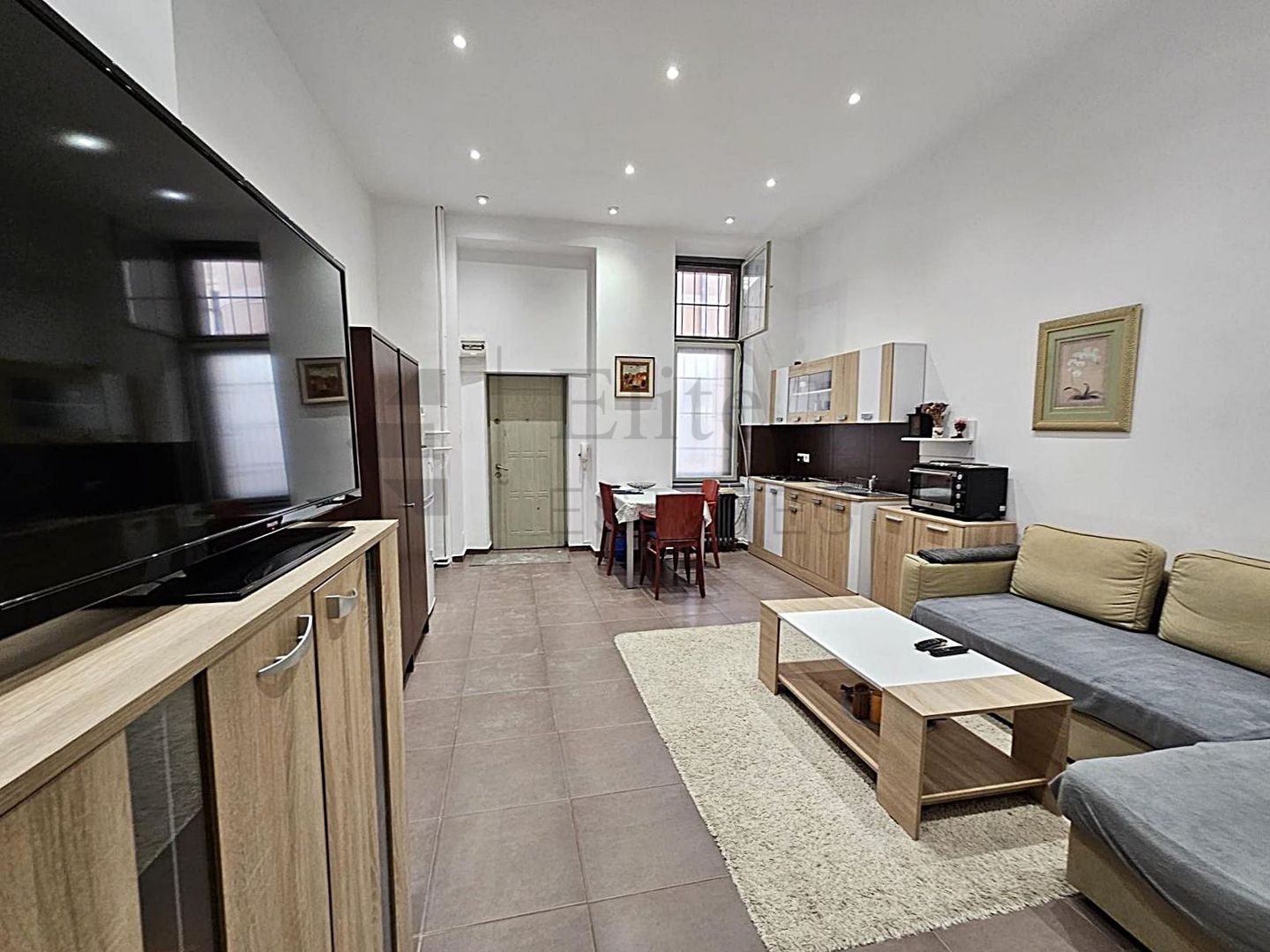 Apartament cu 2 camere Republicii | Palatul Apollo - Poză 2