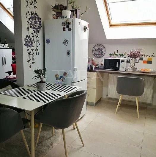 Apartament elegant cu 3 camere în Zorilor - Poză 2