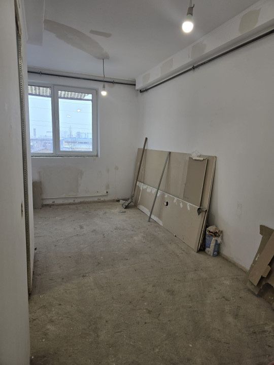 BRASADAS vinde apartament 1 camera / 20 mp / M15. - Poză 1