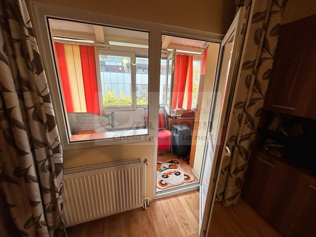 Ap 4 camere decomandat 2 bai 79mp Nicolina-Frumoasa 145,000 € - Poză 7