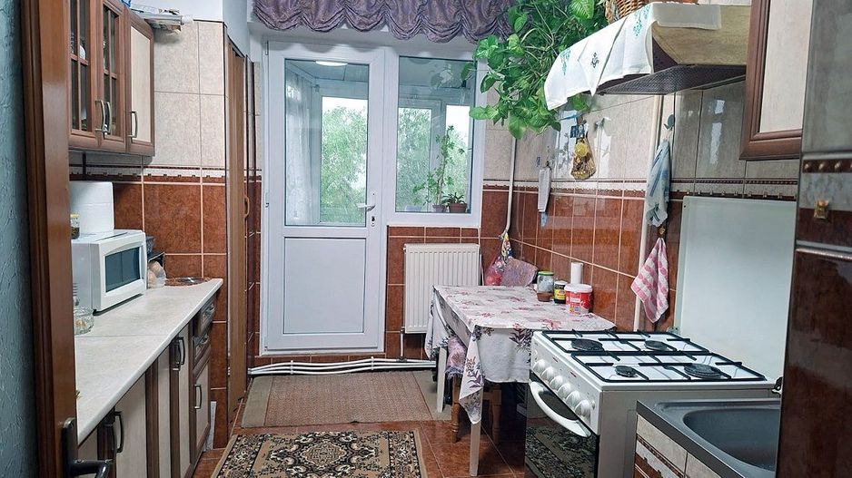 Apartament 2 camere 57 mp Tecuci – complet utilat, spațiu depozitare ș - Poză 3
