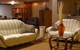 Apartament cu 4 camere de vânzare în zona Armeneasca - Poză 4