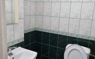 Inchiriere apartament 4 camere Nicolina - 690 euro - Poză 7