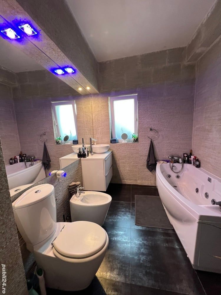 Vanzare Apartament tip Penthouse 3 camere - Zona Magheru - Universitate - Terasa - Poză 8