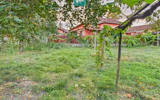 Casă cu 8 camere de renovat în Pârneava - Poză 14