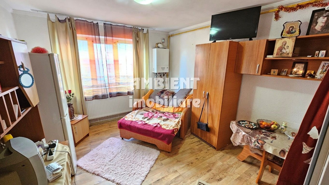 Garsonieră renovată, parter, zona Industriala; - Poză 1