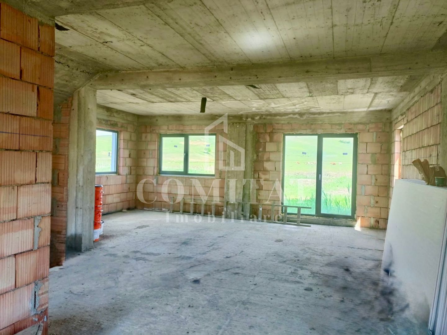 Casă individuală de vânzare | 4 Camere | 110 mp | Dezmir - Poză 4