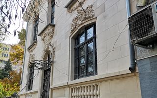 O BIJUTERIE ARHITECTURALA IN CENTRUL BUCURESTIULUI - Poză 9