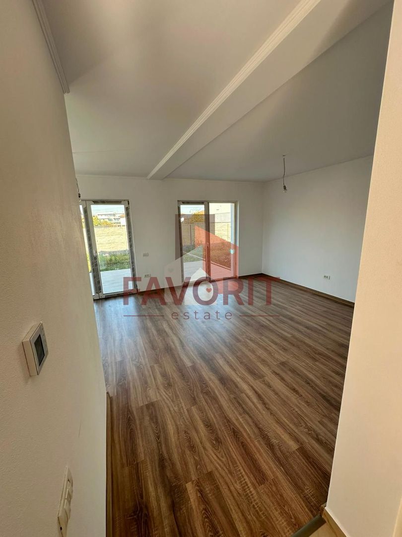 Duplex despartit prin camera tehnica | 4 camere | Toate utilitatile | - Poză 4