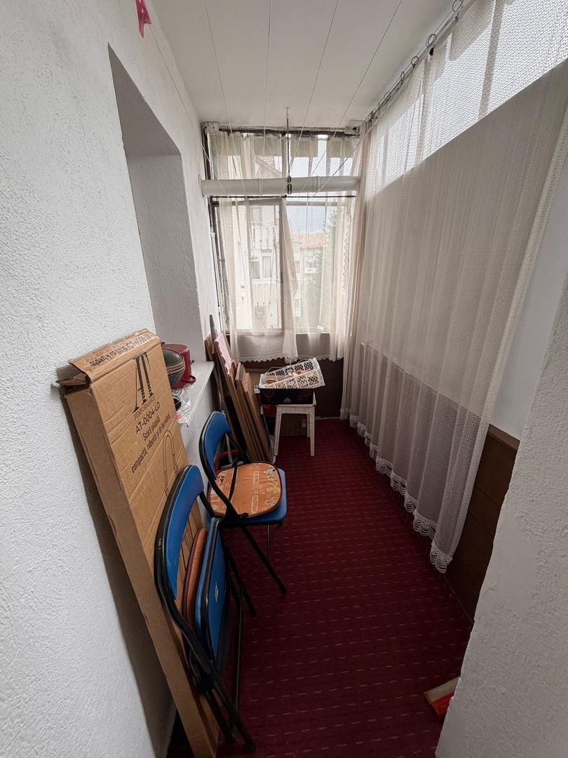 Apartament 3 camere decomandat 70 mp Crângului + Garaj - Poză 3