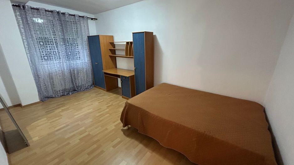 Apartament 3 camere -  zona Tolstoi - Poză 6
