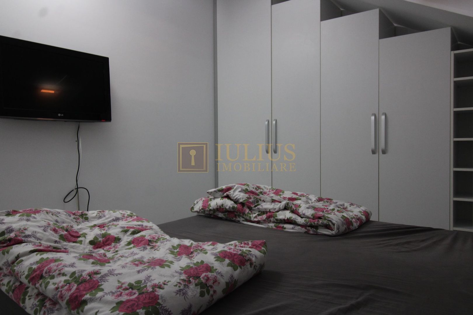 3 camere,  Giroc, la 10 min de Spitalul Judetean, loc parcare inclus - Poză 2