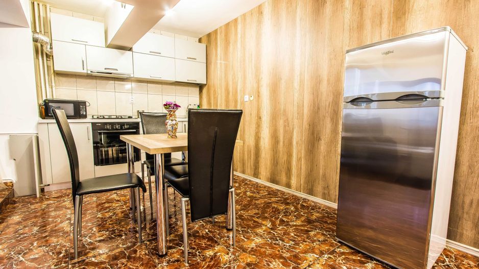 BRASADAS închiriază Ap 2 cam Et 2/10 B-dul Unirii. - Poză 7