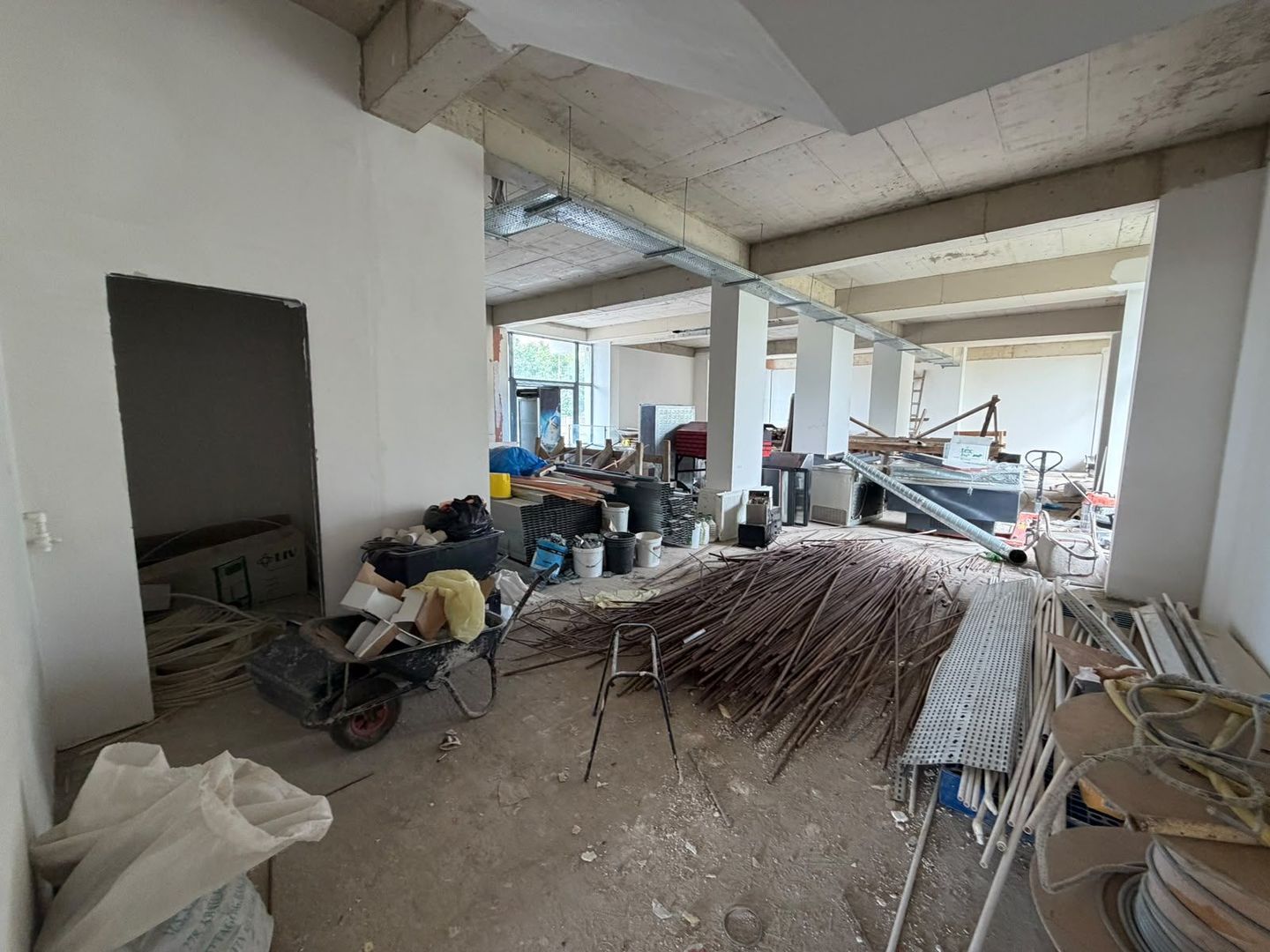 SPATIU COMERCIAL DE VANZARE- 371 MP, STRADAL, BLOC NOU, COMISION 0% - Poză 2