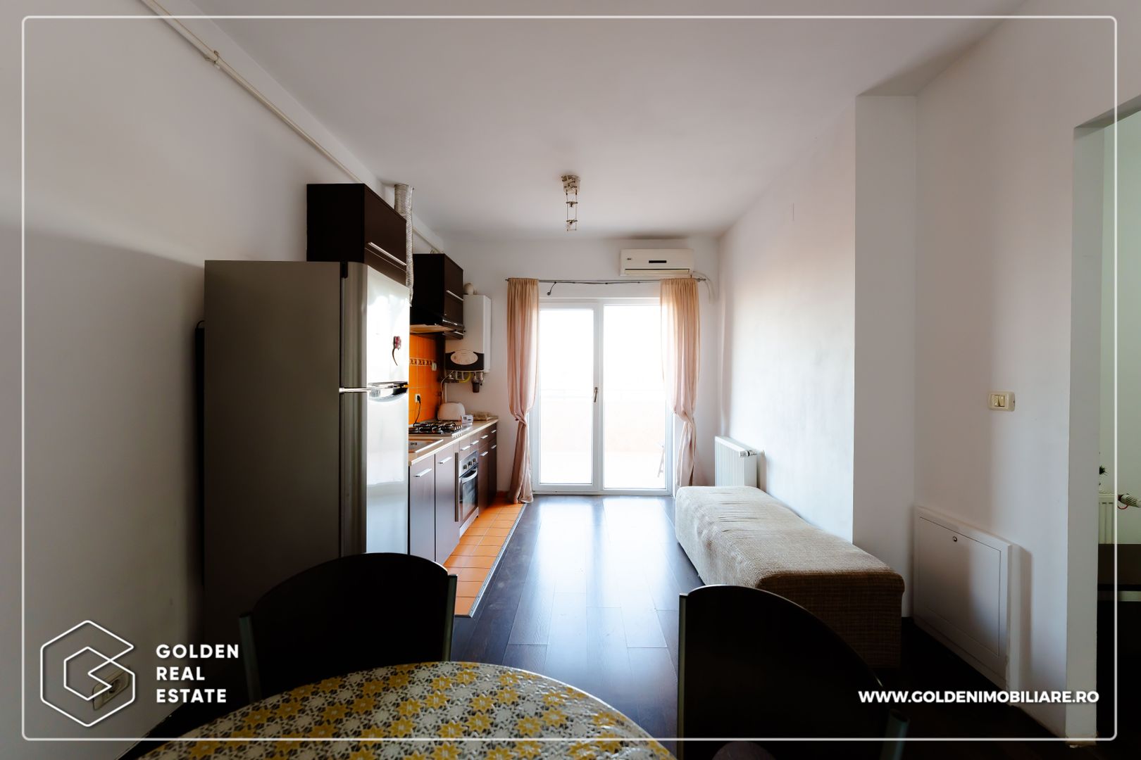 Apartament modern cu terasă de 22 mp, Str. Herculane, bloc 2008 - Poză 5