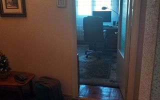 Vand apartament 3 camere, decomandat, in zona ultracentrala - Poză 12