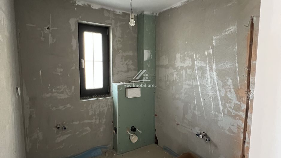 Duplex Modern și luminos 6 cam. la vânzare în Șelimbăr zona Trifoiului - Poză 14