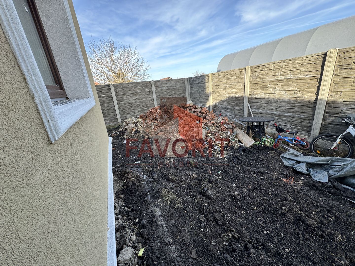 Casa Individuala in Mosnita. La asfalt. Cu Carport - Poză 14