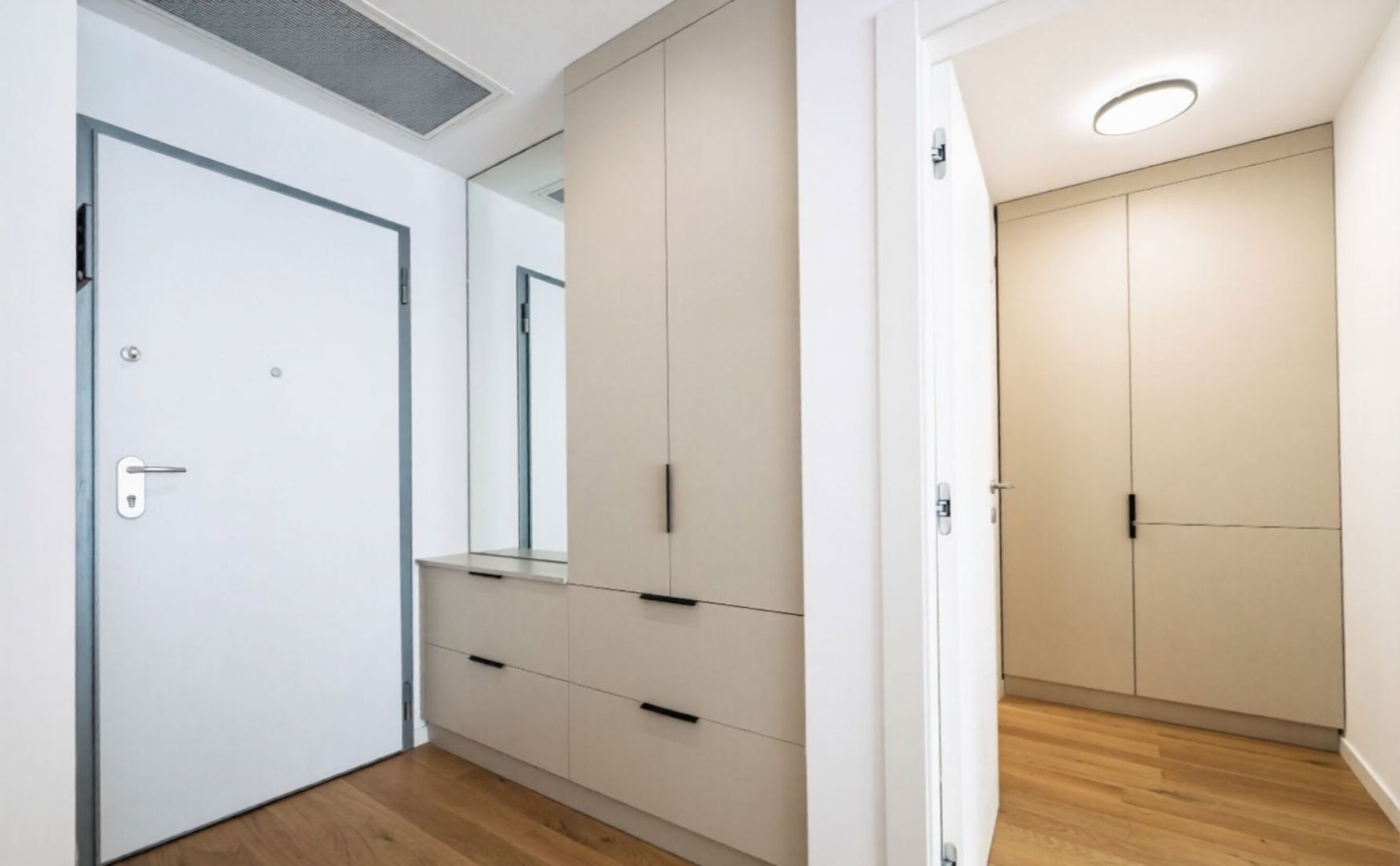 Apartament High End 2 camere Upsite I Loc de parcare si boxa - Poză 14