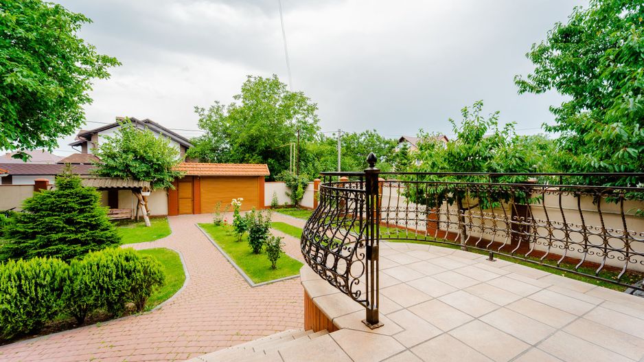Casă în Chișinău, de vânzare, cu suprafața de 270 m2 pe teren de 6 ari or. Codru. - Poză 4