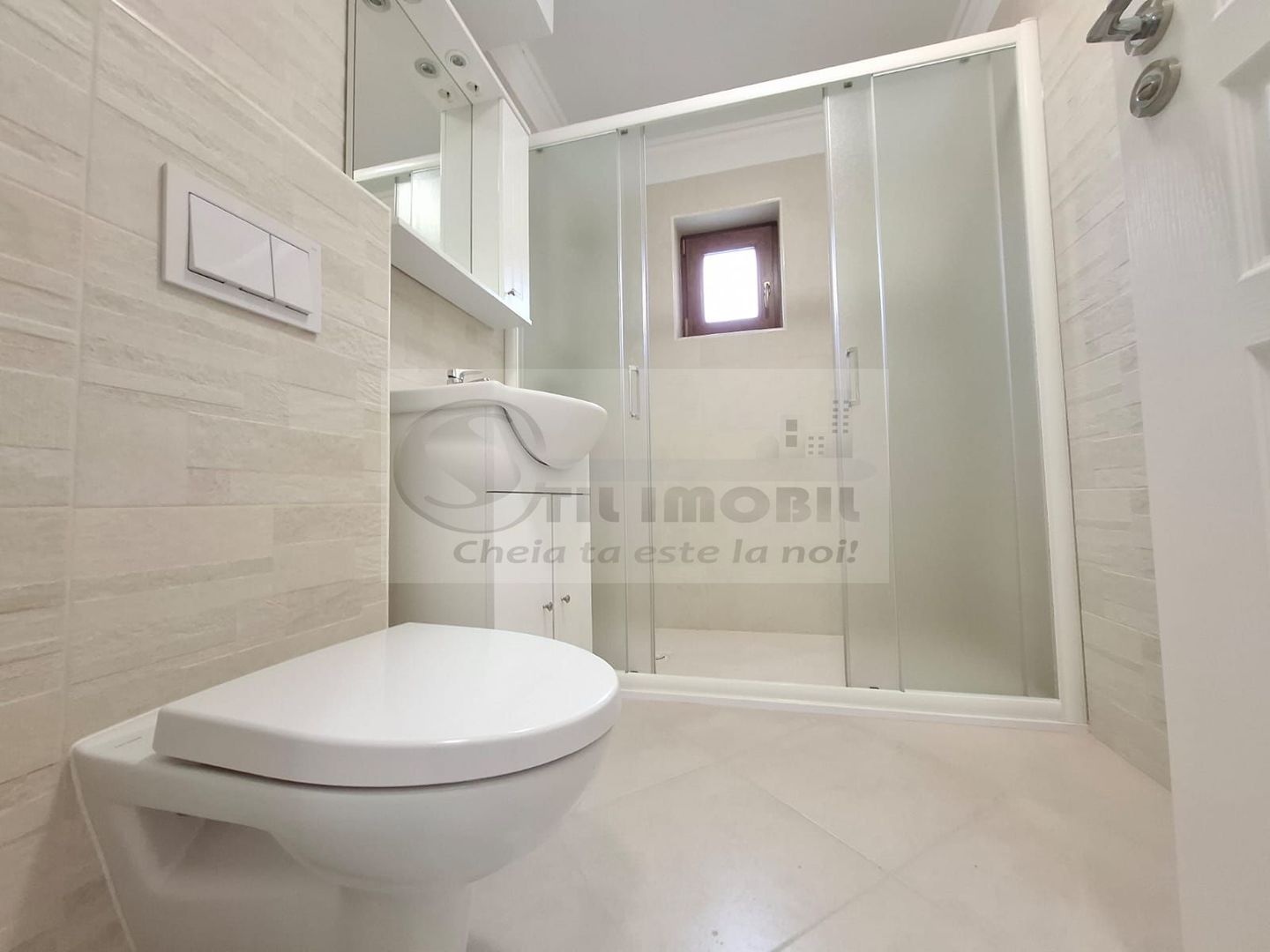 Liber, apartament 2 camere, 53 mp, Nicolina - Belvedere, baie cu geam - Poză 12