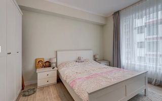 APARTAMENT SUPERB LA VANZARE IN COMPLEX LAGUNA RESIDENCE - Poză 5