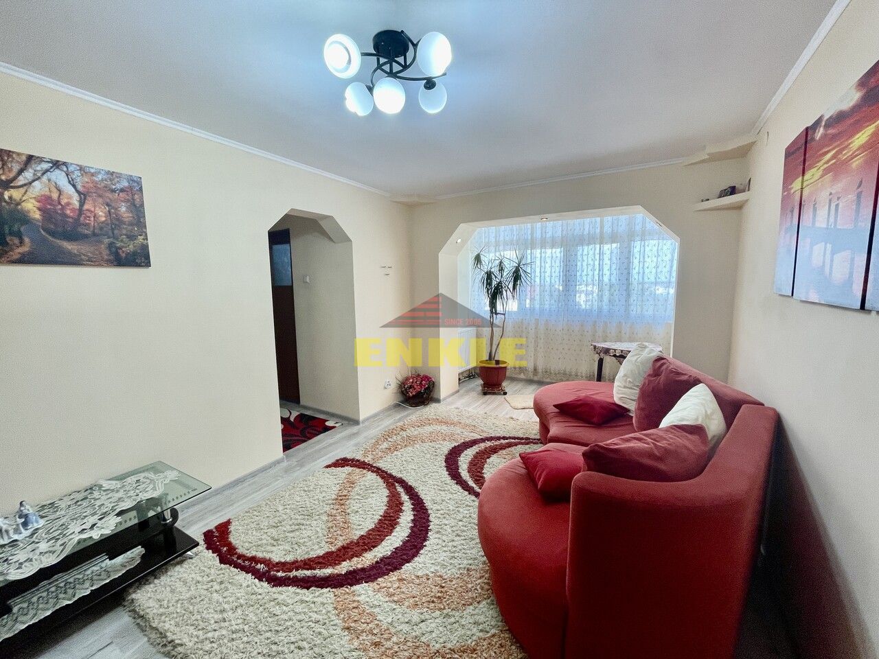 Apartamentul cu 3 camere, zona Primăverii - Poză 1