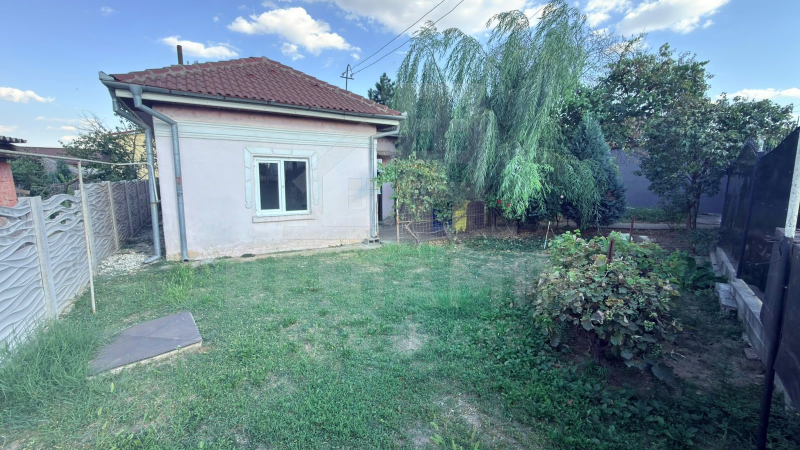 Casa-cu-Teren-Generos-(625 mp)-Panouri-Solare – Bariera-Valcii - Poză 1