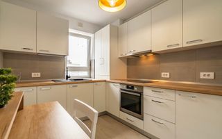Apartament modern cu 2 camere, decomandat, parcare - Kasper, Coresi - Poză 6