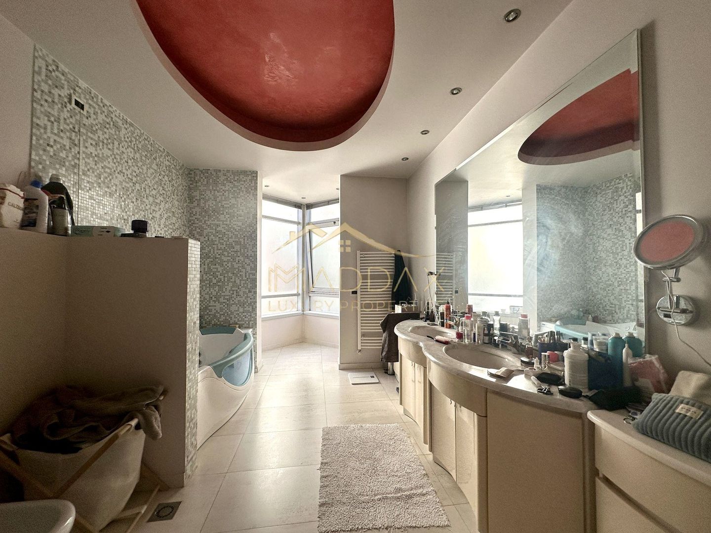 Apartament cu 4 camere *192mp* // Primaverii - Poză 10