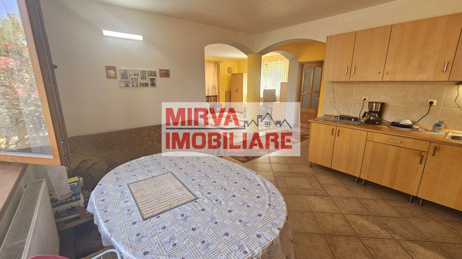🏡 VILĂ ELEGANTĂ CU PRIVELIȘTE DEOSEBITĂ – VALENII DE MUNTE - Poză 39