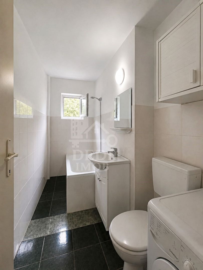 Apartament cu 2 camere de vanzare zona Rogerius, Oradea - Poză 7