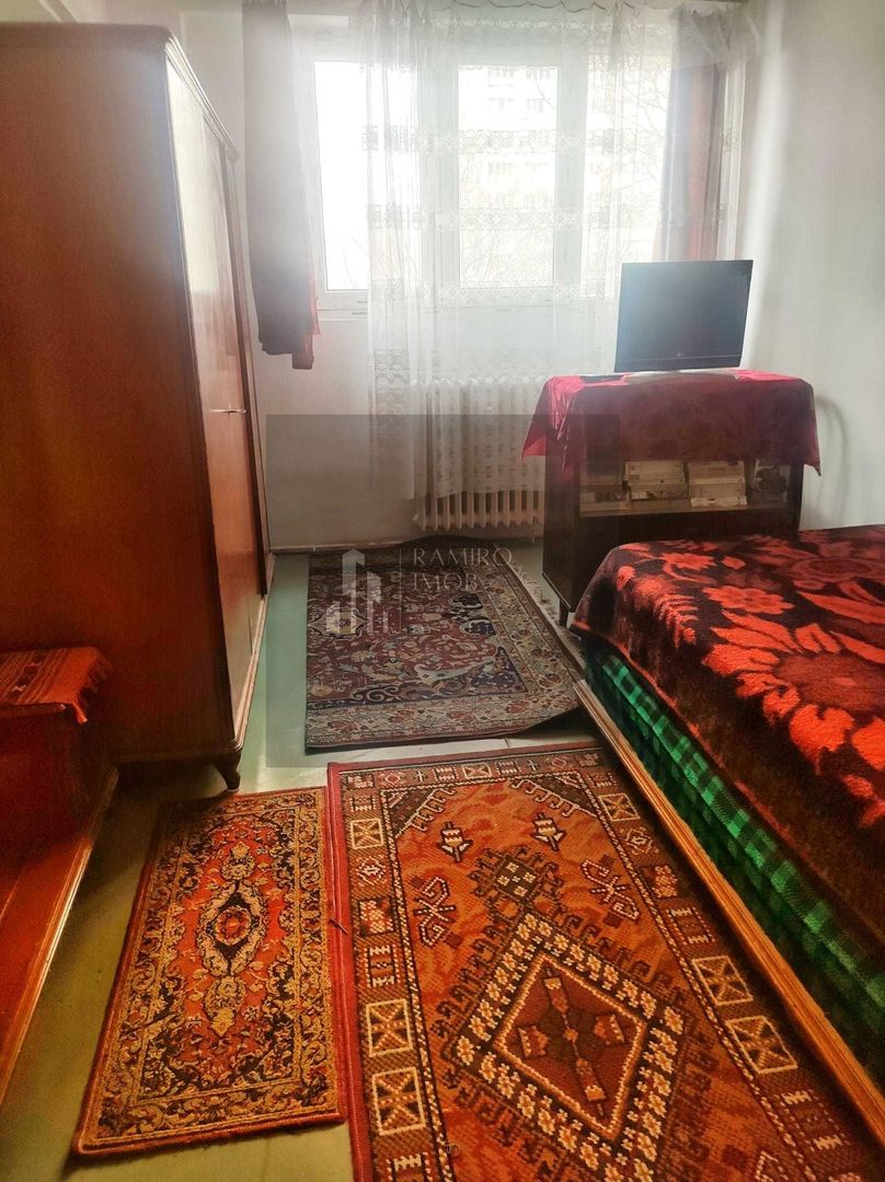Apartament 2 camere, decomandat, Metrou Nicolae Grigorescu, DE RENOVAT - Poză 3