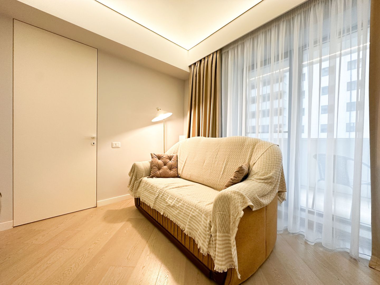 Apartament 2 camere – Cortina North, Faza I, Bloc B4 - Poză 6