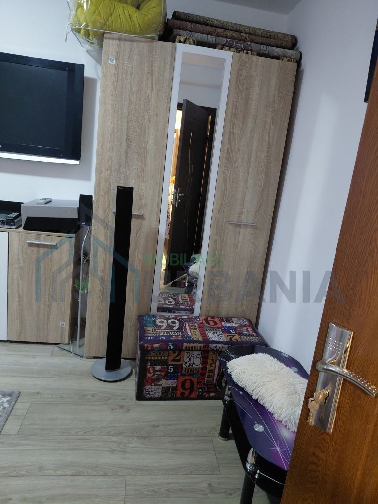 Apartament cu 2 camere, 42 mp, renovat, în Micro, strada Horia, Bloc F3B, parter, Pașcani - Poză 3