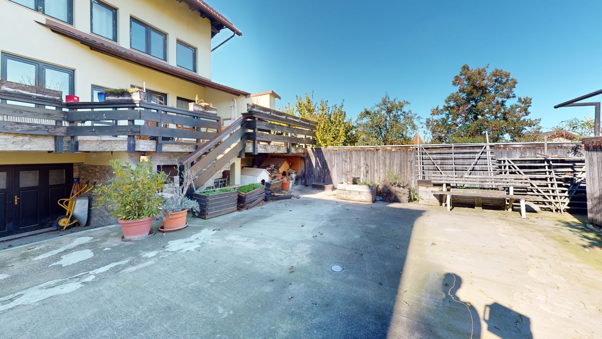 Casa deodebita zona Sacele -central - Poză 1